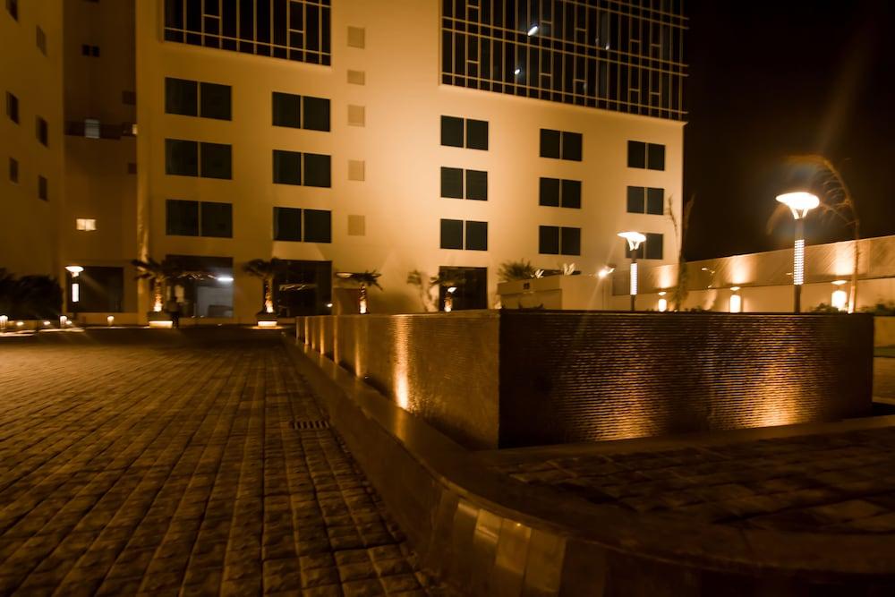 Lemon Tree Hotel, Sector 60, Gurugram Gurgaon Zewnętrze zdjęcie