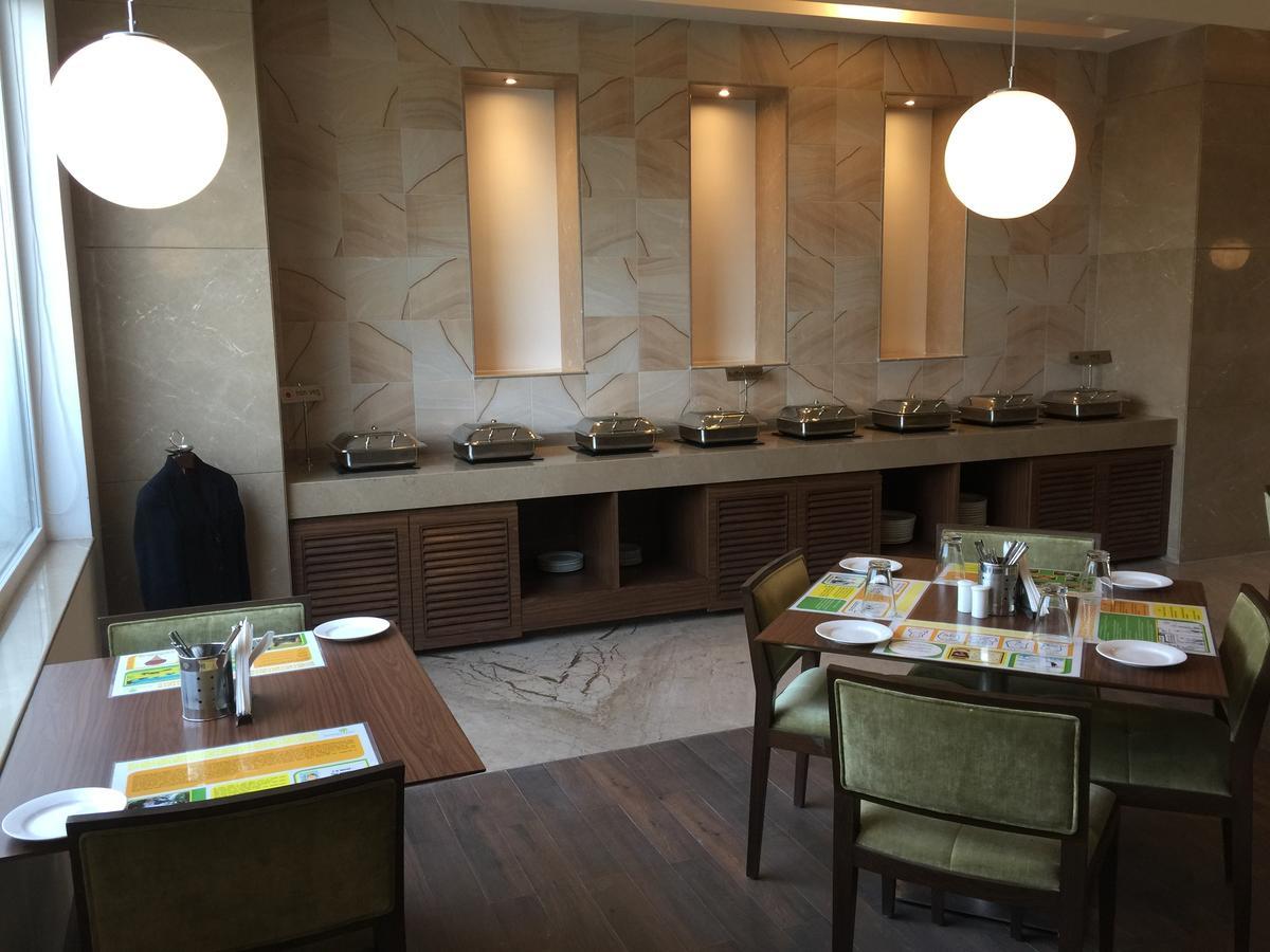 Lemon Tree Hotel, Sector 60, Gurugram Gurgaon Zewnętrze zdjęcie
